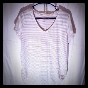 *MATERNITY*  Short sleeved white T-shirt